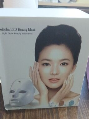 LED Beauty Mask - White Color Light Facial Beauty Instrument